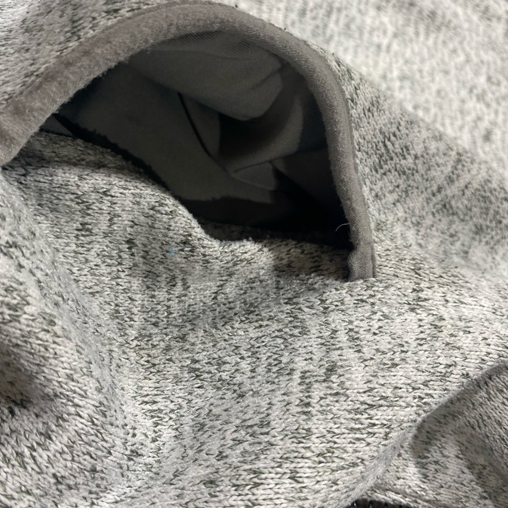 Thread & supply size small pullover - Picture 7 of 7